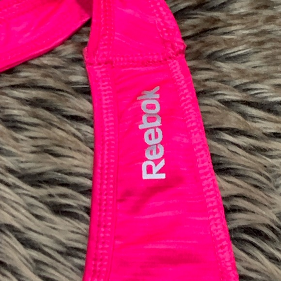 REEBOK~pink Reebok pink Sleeveless REFLECTIVE RUNNING TANK TOP Size M - Picture 3 of 5